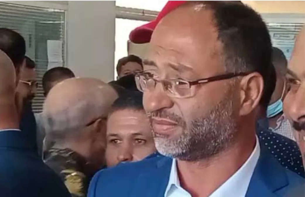 غريب :    رئيس جمامة الدروة ببرشيد يستأجر محلا بفندق “أنومو” بجانب مطار محمد الخامس لإبرام صفقات مشبوهة