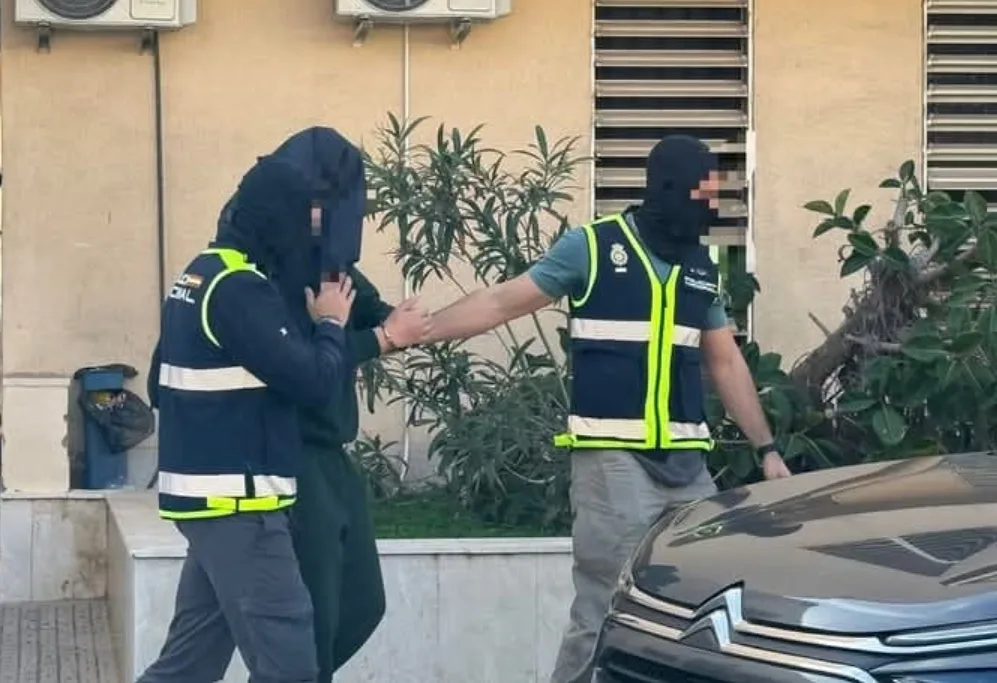 بدليل وفرته المخابرات المغربية … اعتقال شخصين في مليلية المحتلة ضمن عملية لمكافحة الإرهاب الجهادي !