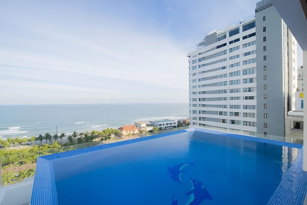 مجموعة Soho Boutique Hotels تستثمر 30 مليون يورو لافتتاح منتجع فاخر في طنجة ضمن استراتيجية توسعية في المغرب