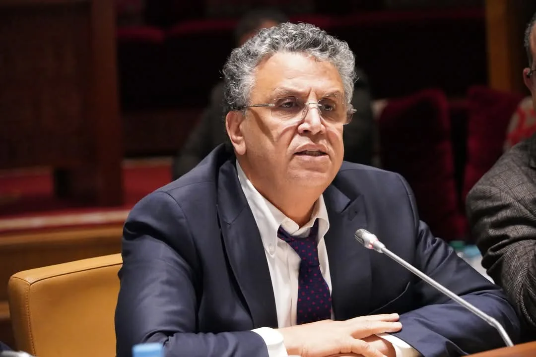 وهبي يكشف عن لائحة جمعيات مشبوهة ويؤكد: لا حرب ستالينية على الفساد