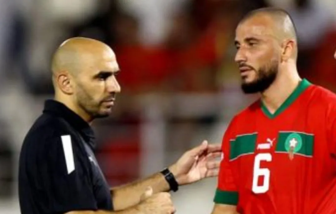 المدرب الهاوي … الركراكي يعود للحرس القديم لترميم دفاع المنتخب المغربي