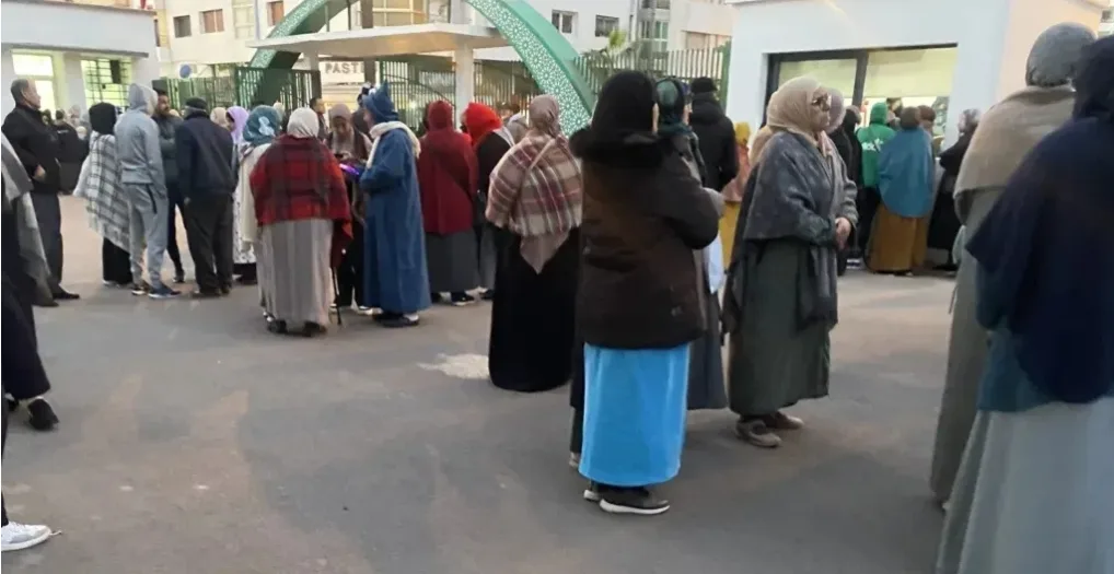 ازدحام وفوضى في “باستور المغرب” تحرم معتمرين من لقاح التهاب السحايا