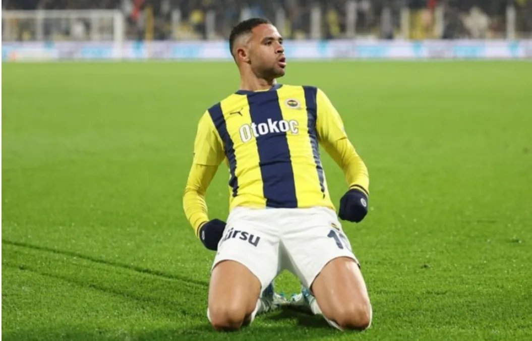 النجم المغربي النصيري يتقدم هدافي العالم