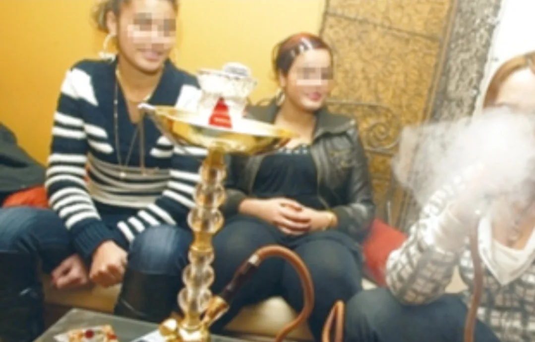إعتقال صاحب محل للشيشا ومساعده في الدار البيضاء بعد مقتل فتاة بسبب إستهلاك مخدرات داخله