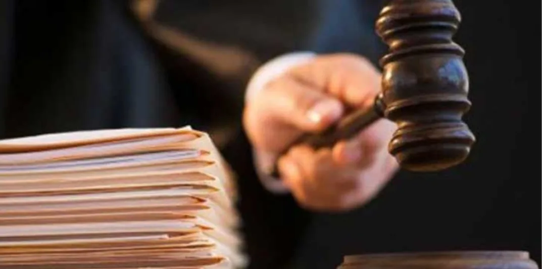 على ذمة التحقيق مع بارون العقار المكروض بوجدة … توقيف أحد عناصر شبكته الذي وسيطا مع الإدارات بهدف إستخراج شواهد زور