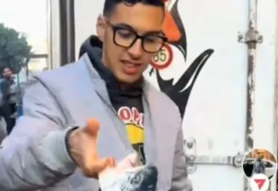 عبد الإله مول الحوت في مراكش ومهربي الأسماك بميناء الناظور … “كريمو وأعراب” وآخرين !!