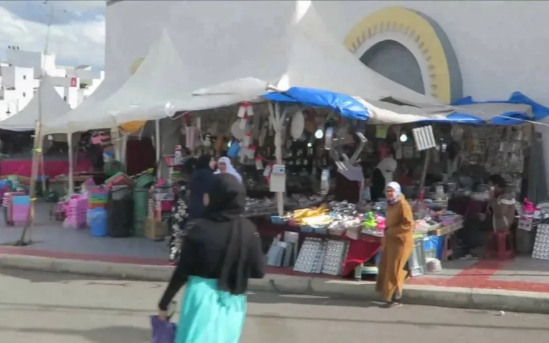 إجراءات مستعجلة لإعادة تجار سوق بني مكادة بطنجة إلى نشاطهم قبل رمضان