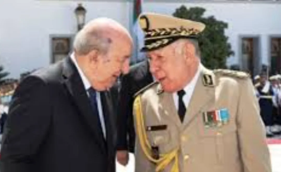 لوفيغارو :     فرنسا مدعوة لإعادة تربية العصابة الحاكمة في الجزائر