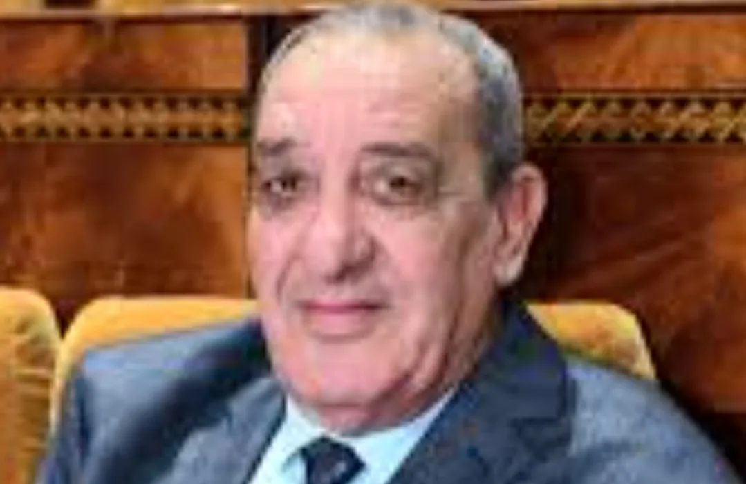 البرلماني البوطاهري :    عامل إقليم الحسيمة قال لي لا أهتم بما تنشره “كواليس الريف” وأنت شخصية محمية !!