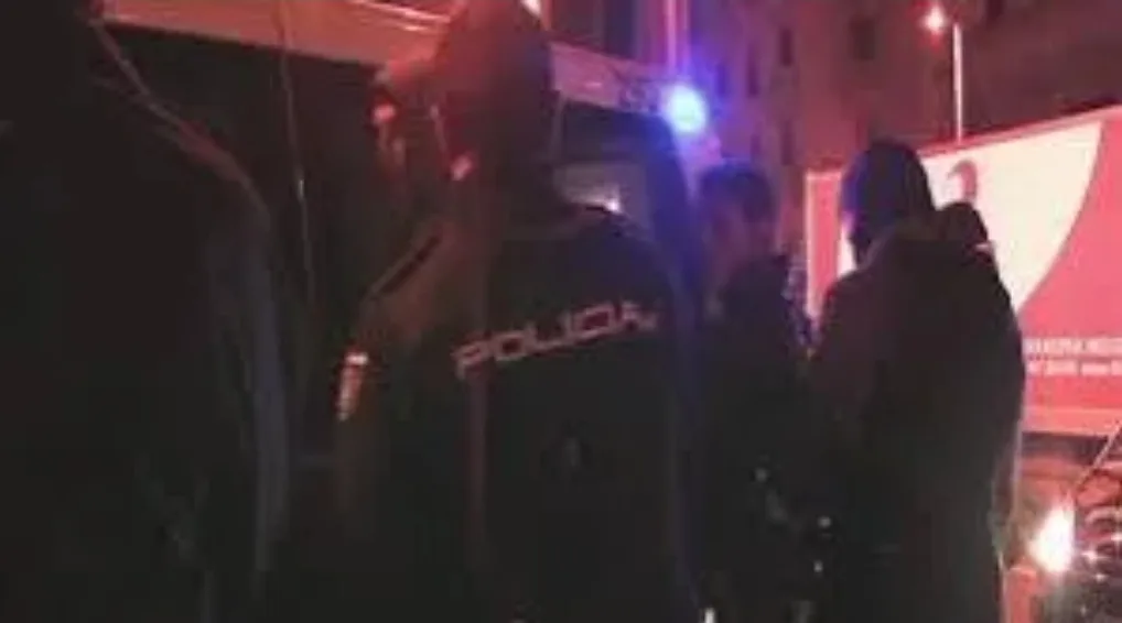 اعتقال شاب مغربي في إسبانيا بتهمة السرقة تحت التهديد بسلاح مزيف
