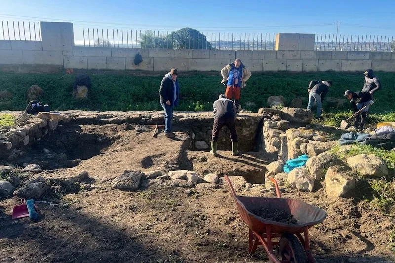 البعثة المغربية الإسبانية تستأنف التنقيبات الأثرية في موقع ليكسوس