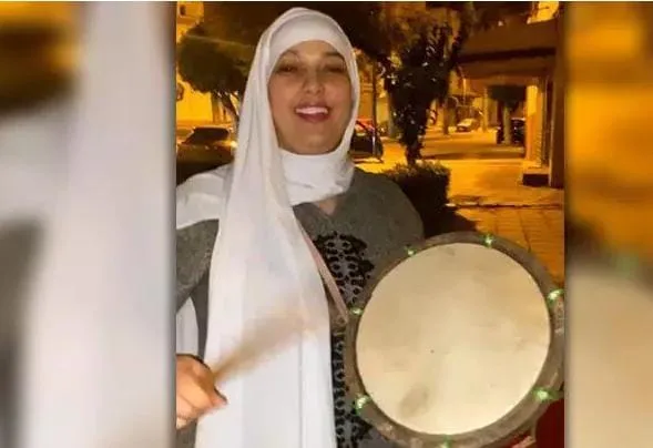 “نوض أحبي تسحر” … أول مسحراتية في المغرب بين كسر التقاليد والتمييز