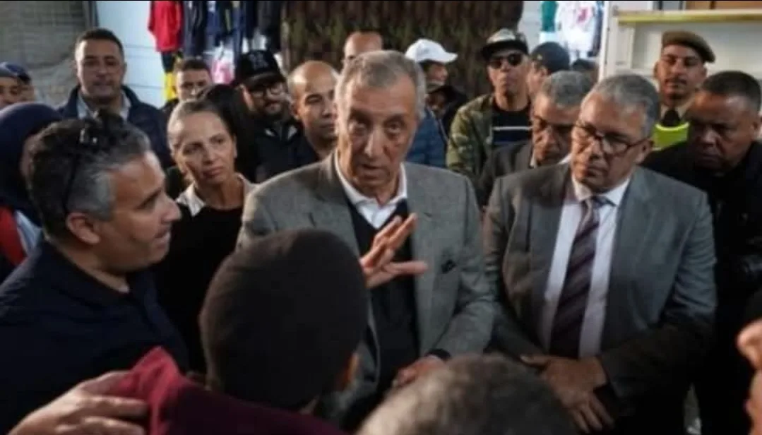 تكثيف المراقبة بأسواق مراكش … عبدو مول الحوت يخلق حالة استنفار !!