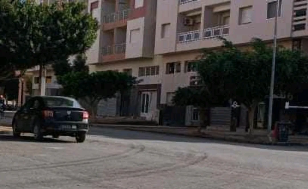 رئيس جماعة السعيدية في ظروف مشبوهة داخل سيارة الجماعة