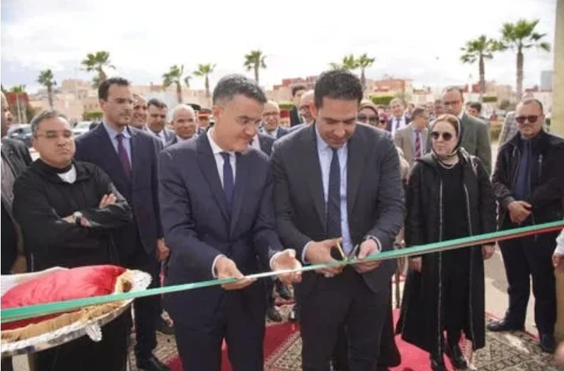 التنمية لوجدة والمشاريع الاستهلاكية للناظور … النشطاء ينتقدون رئيس مجلس جهة الشرق بخصوص المعرض المتنقل