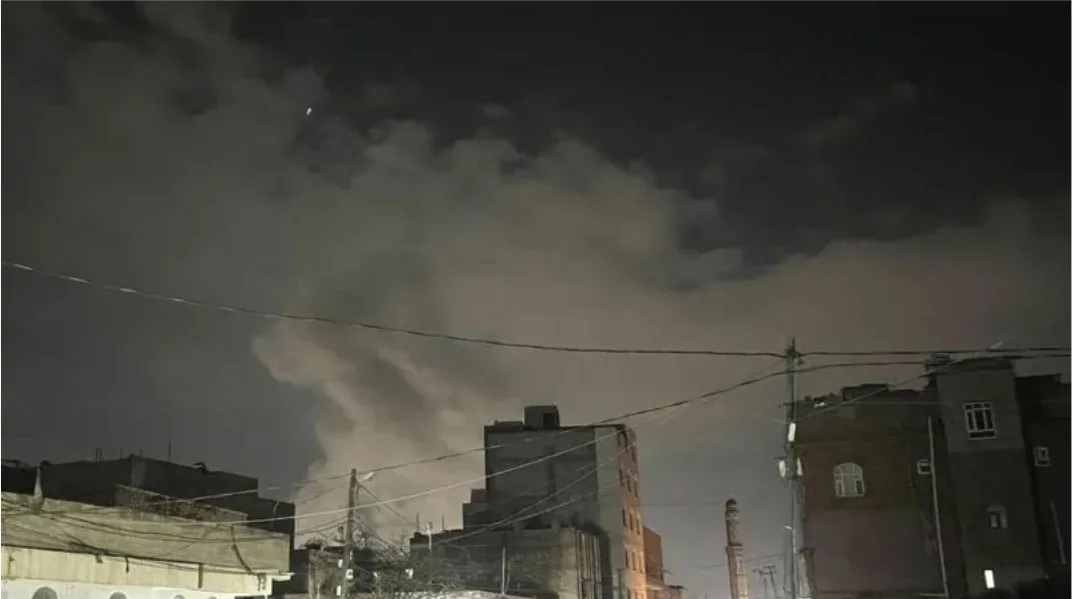 ضربات أمريكية “حاسمة” ترد على استهداف الحوثيين للسفن في البحر الأحمر