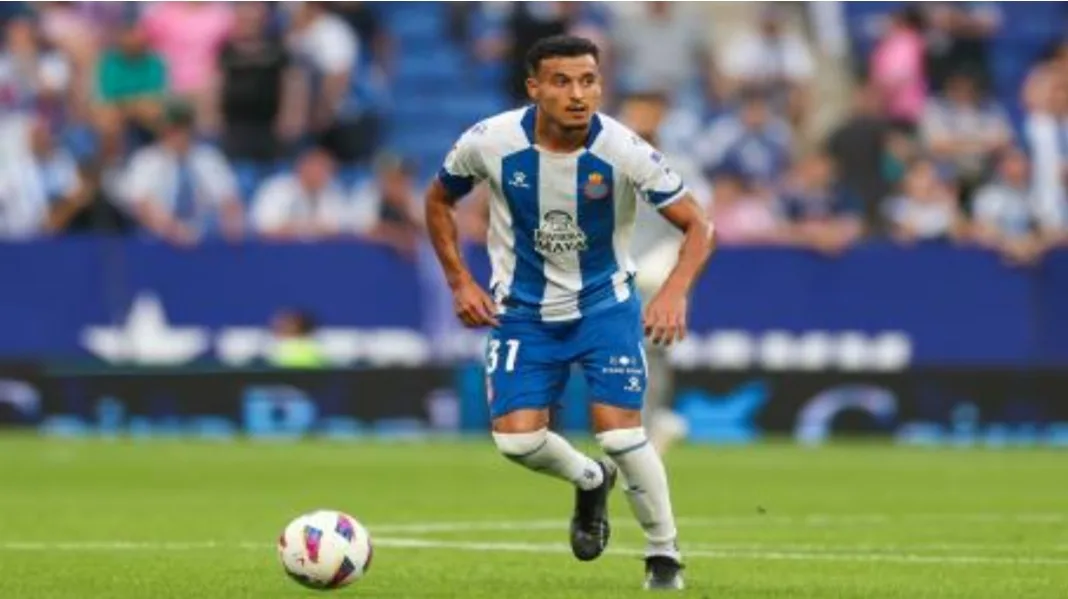 النجم المغربي الشاب عمر الهلالي أفضل “فكاك” للكرة من الخصوم في الدوري الاسباني