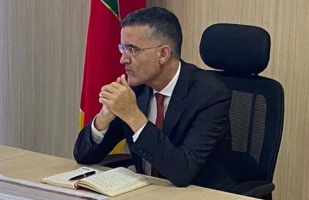 عامل الناظور يجتمع مع مكتب هيئة المهندسين المعماريين بحضور مديرة وكالة مارتشيكا وممثل عن الوكالة الحضرية