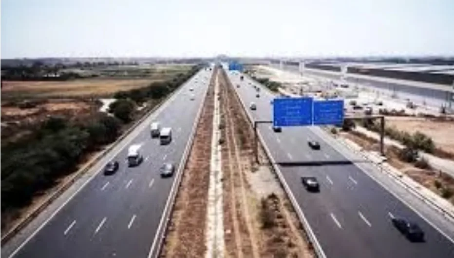 المغرب يعزز بنيته التحتية الطرقية باتفاقيات استثمارية جديدة