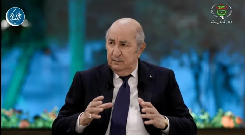 فيديو :    تبون يتودد إلى الرئيس ماكرون ويعتبره بمثابة المرجعية الوحيدة لحل المشاكل بين فرنسا والجزائر