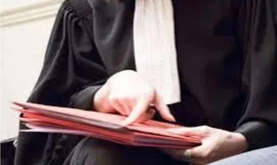 تفاصيل تفكيك شبكة التلاعب بملفات حوادث السير تتزعمها محامية بهيئة الرباط