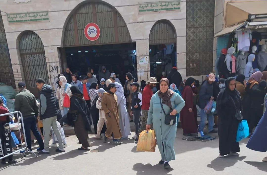 فيديو :    السلطات المحلية بوجدة تتفاعل مع مقال “كواليس الريف” بشأن فوضى سوق مليلية