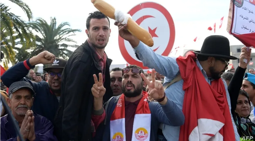 مهاجرين بدون قيمة تذكر … تضاعف طلبات الإقامة من الجزائريين والتونسيين في المغرب