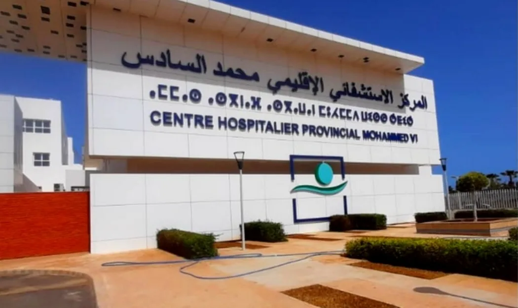 طبيب ينسحب من العمل بعد خلاف مع موظفة ويترك المرضى دون رعاية بالمركز الإستشفائي أجدير بالحسيمة