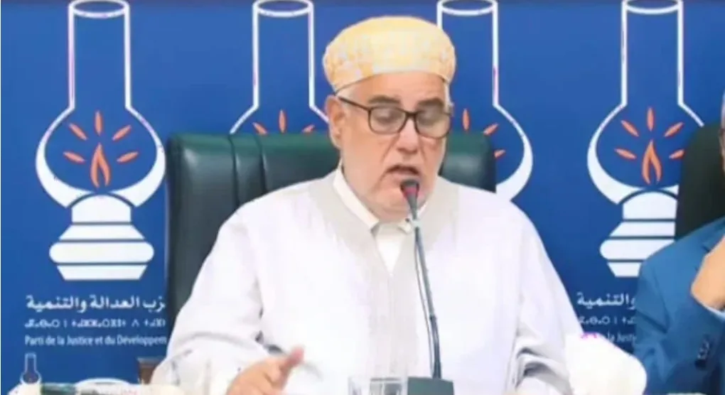 في خطاب أمام أنصاره … بن كيران ينتقد سياسات الحكومة ويوجه اتهامات حادة في المشهد السياسي