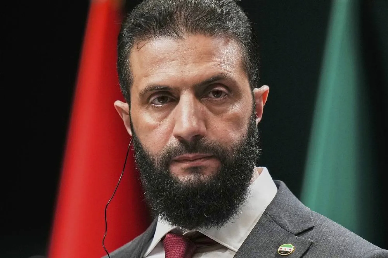 الرئيس السوري أحمد الشرع يطالب برفع العقوبات ويشير إلى دعم محتمل من تركيا وروسيا