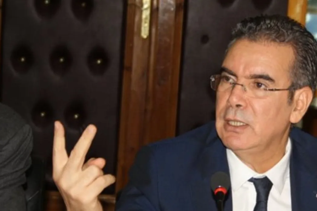 الصيف على الأبواب … ساكنة الحسيمة تطالب عامل الإقليم بالخروج إلى الشارع والقيام بتحرير الملك العام من الاحتلال العشوائي