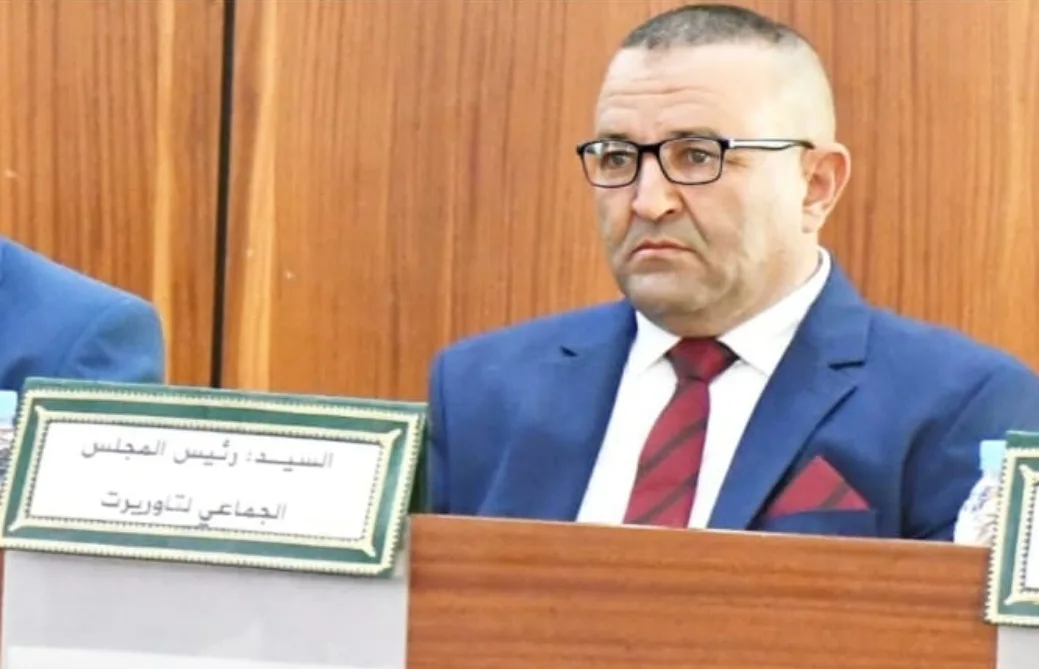 تاوريرت على صفيح ساخن بعد تفجر فضيحة شواهد إدارية مشبوهة