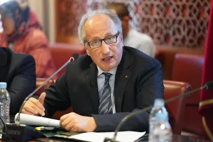 وزير التربية الوطنية يوضح آلية استثناء حاملي إجازة علوم التربية من الانتقاء الأولي في مباريات التعليم