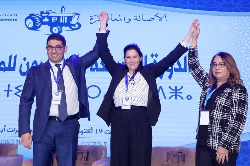 البام يطوي صفحة القيادة الثلاثية ويمهد الطريق لمنح المنصوري دفة الزعامة