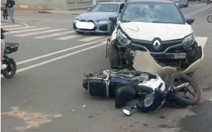 بركان :    حادث خطير أمام إعدادية ابن رشد يُسفر عن إصابة شخصين بجروح بليغة