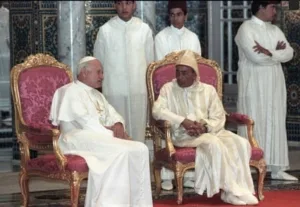 الزليج المغربي في قلب الفاتيكان … والرد على الأكذوبة الجزائرية :   التاريخ لا يُزوَّر