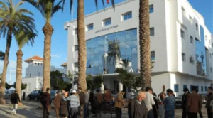 مفتشو وزارة الداخلية يفتحصون ملفات قسم الجبايات بجماعة الناظور