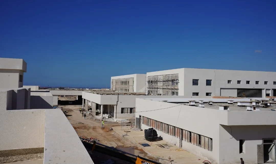 لربطه بالطريق الوطنية وزيادة الطواقم الطبية … عامل الناظور يترأس اجتماع حول أشغال إنجاز المركز الاستشفائي الإقليمي