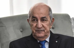 حسب المحيطين به يخشى الموت … تبون يقاطع قمة بغداد ويوفد وزير الخارجية للمشاركة باسم الجزائر
