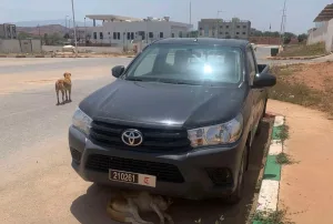 فضيحة تهز جماعة سنادة بالحسيمة :   سيارة الدولة تتحول إلى أداة للتهريب والتجسس واستعمالها من طرف شركة “خياطة” !