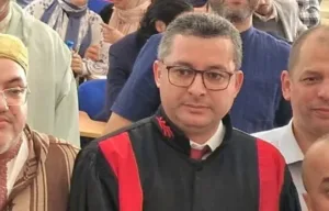 الباحث سمير بنشريف يحصل على الدكتوراه في القانون الخاص بكلية سلوان-الناظور مع التنويه