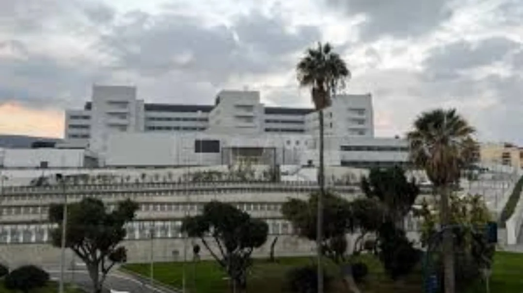 مليلية المحتلة :   الأطباء يطالبون باعتماد “معايير تقنية” لافتتاح المستشفى الجامعي”