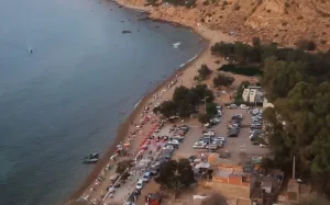 رئيس جماعة بني بوفراح مهدد بالمتابعة والعزل بعد فضيحة رخصة الربط الكهربائي لكشك عشوائي