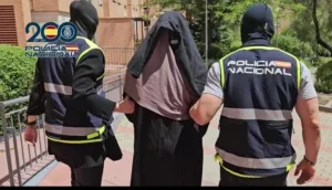 إسبانيا توقف امرأتين أنشأتا “أكاديمية افتراضية للجهاد” موجهة للنساء