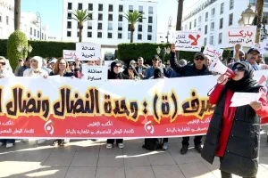 تصعيد المتصرفين التربويين ينذر بارتباك نهاية الموسم الدراسي ويهدد الدخول المدرسي المقبل