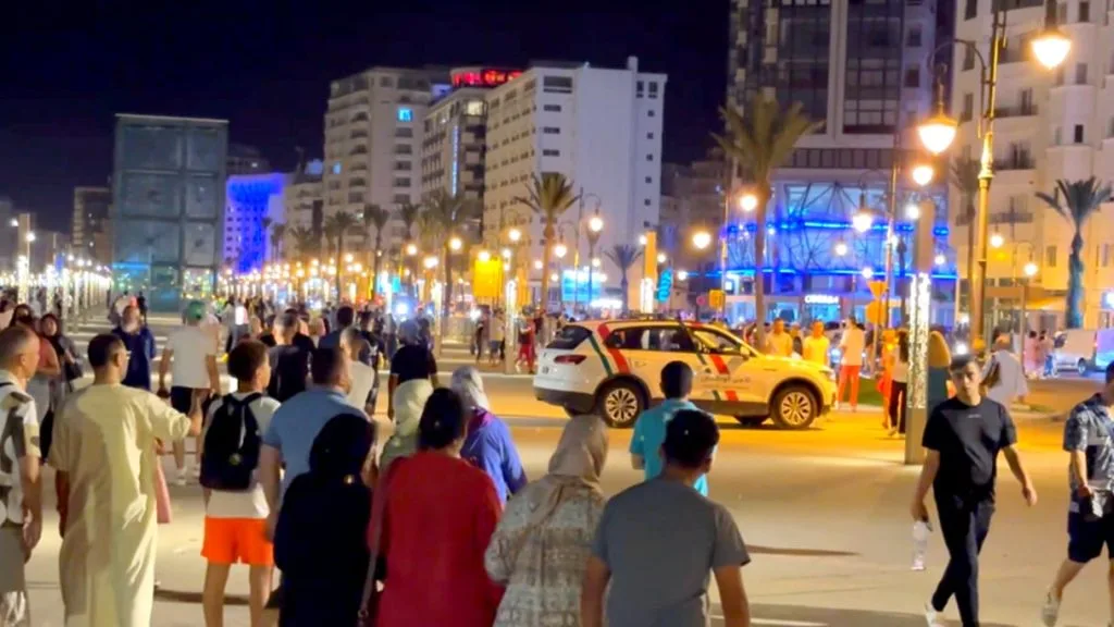 طنجة تُطلق ورشاً جديداً لإضاءة ساحلها.. خطوة نحو واجهة بحرية أكثر أماناً وجاذبية