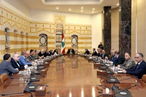 المجلس الأعلى للدفاع اللبناني يحذر حماس من تهديد الأمن القومي عبر استخدام الأراضي اللبنانية