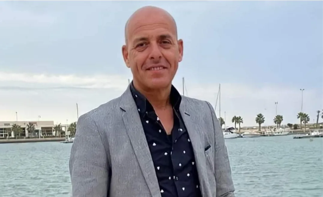 زلزال سياسي في جماعة أكليم ببركان ! النائب الأول يرمي المفاتيح ويصرخ : “كفى عبثًا .. الرئيس غايب والبلاد ضايعة !”