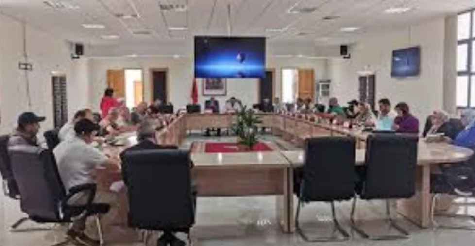 بيان حزب الاستقلال بالسعيدية يردّ على اتهامات “التقدم والاشتراكية” ويوضح حيثيات الخلاف مع رئيس الجماعة
