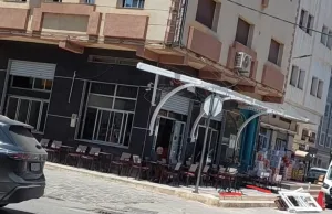 فضيحة في حملة تحرير الملك العمومي بالناظور  … مقهى “محظوظ” يتحدى القرارات الرسمية !